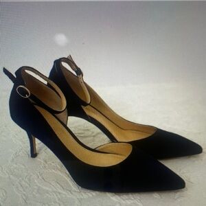 Chic Black Women's Heels with Ankle Strap